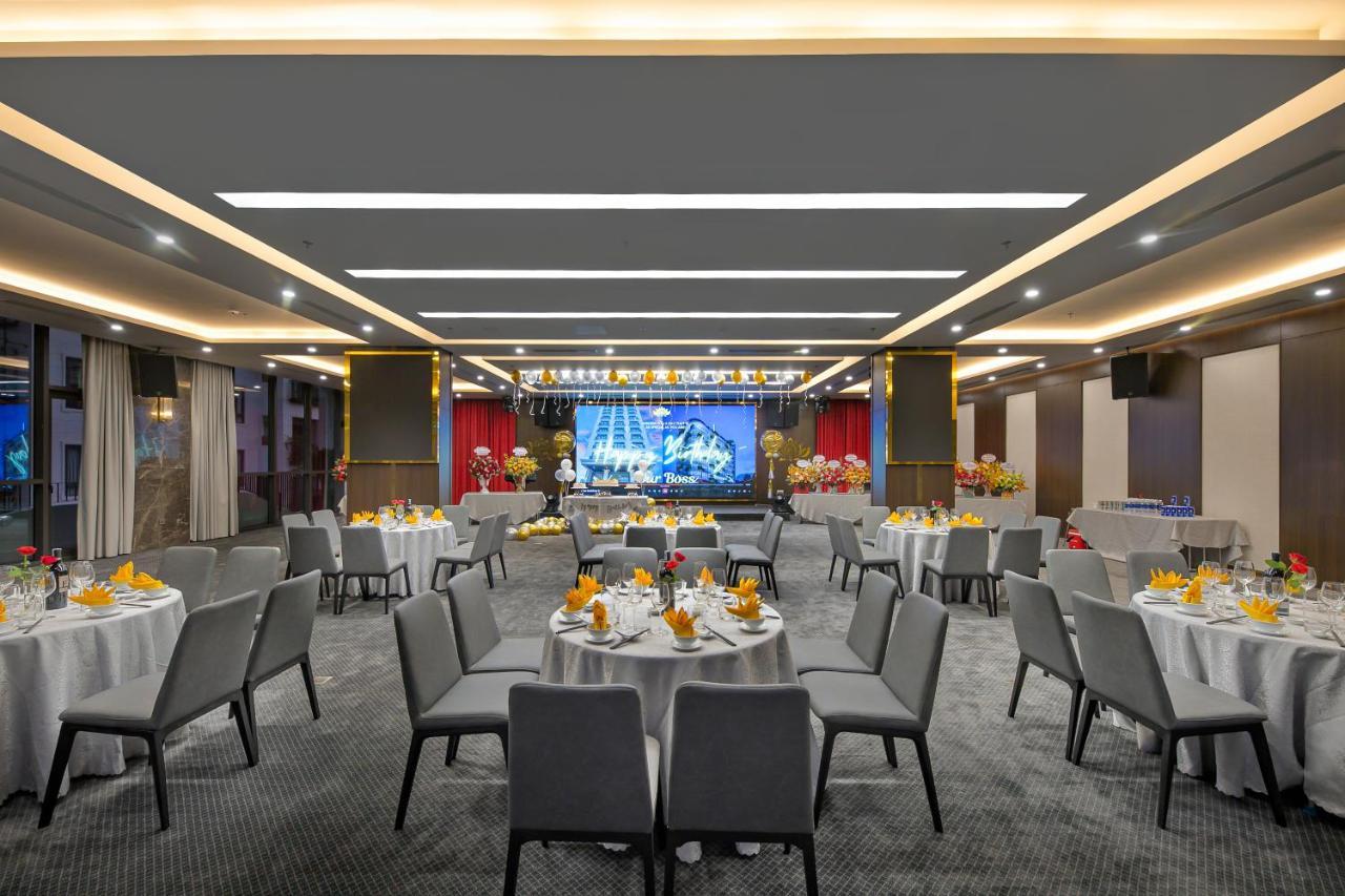 Golden Lotus Grand Da Nang - Panoramic Rooftop Bar & Daily Afternoon Tea Exterior photo