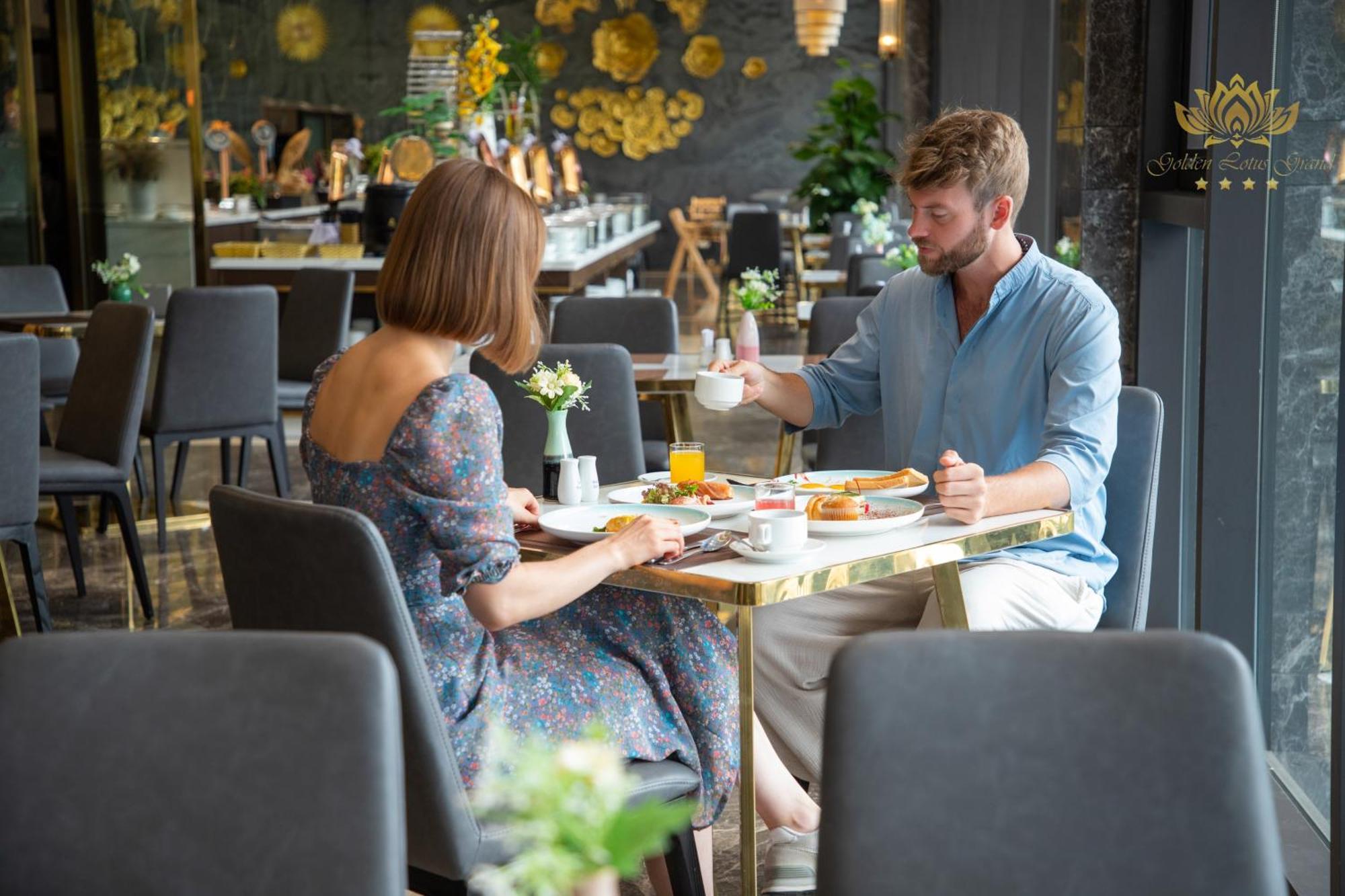 Golden Lotus Grand Da Nang - Panoramic Rooftop Bar & Daily Afternoon Tea Exterior photo