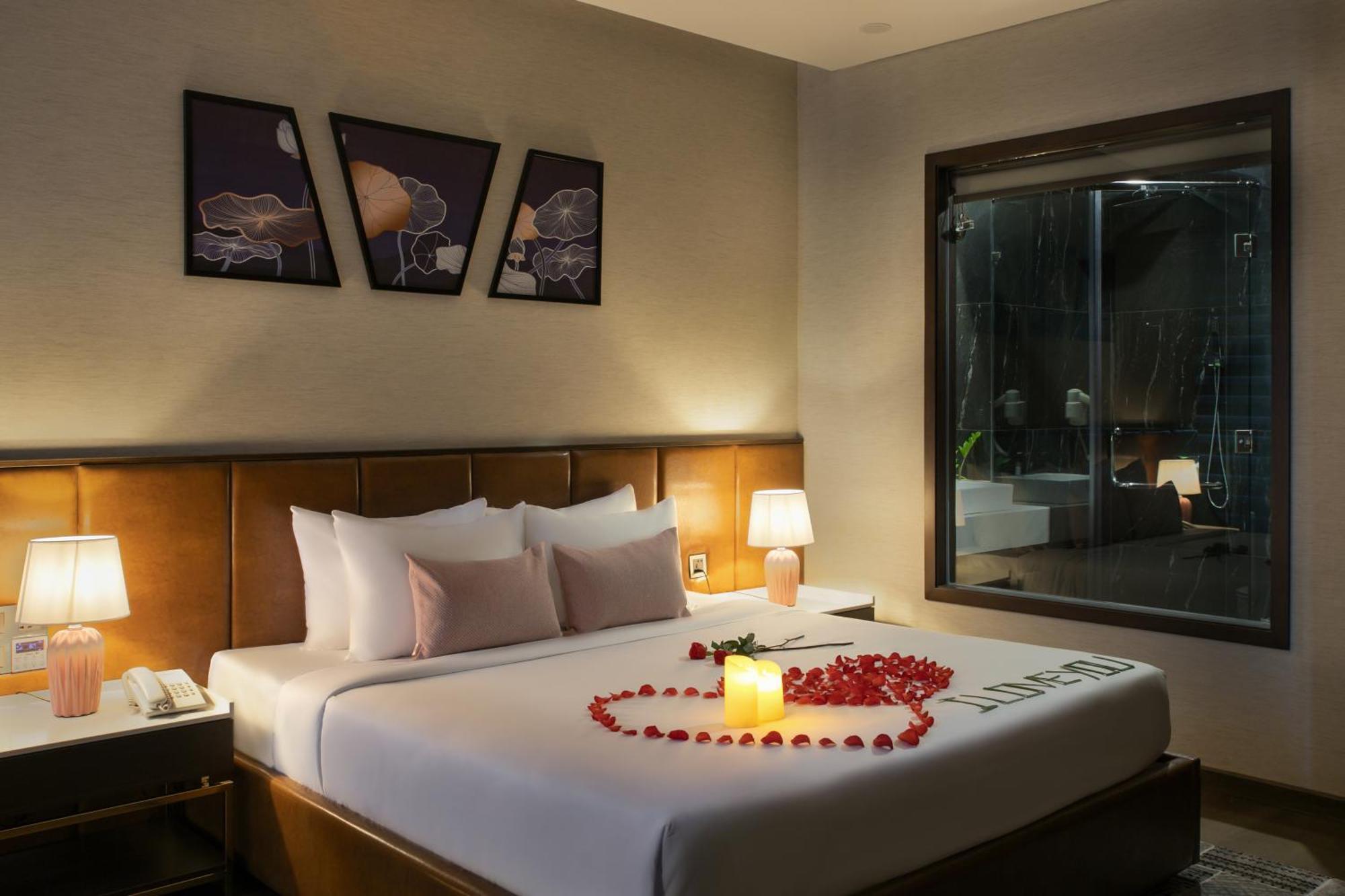 Golden Lotus Grand Da Nang - Panoramic Rooftop Bar & Daily Afternoon Tea Exterior photo